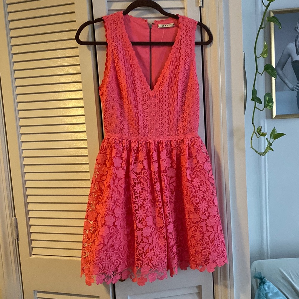 ALICE + OLIVIA hot pink lace dress, sz 4